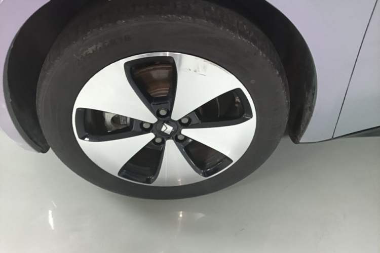 Used Baojun Cloud 2023 460 Pro Left Front Wheel Hub