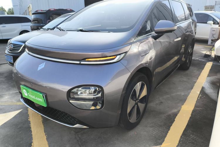 Used Baojun Cloud 2023 460 Max Left Side