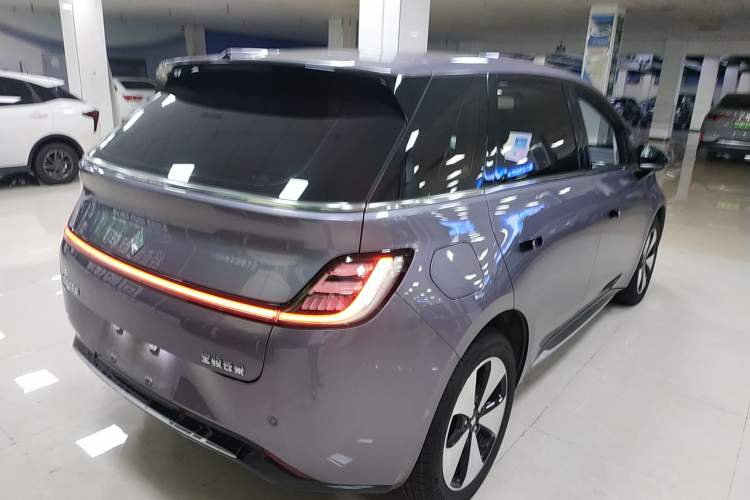 Used Baojun Cloud 2023 460 Pro Rear Right 45 Deg
