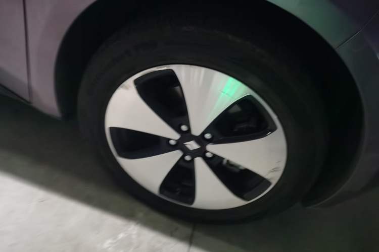 Used Baojun Cloud 2023 460 Pro Right Front Wheel Hub