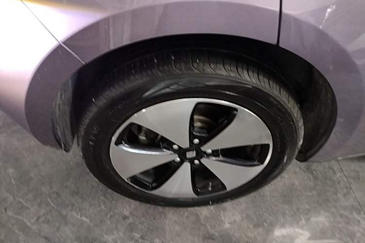 Used Baojun Cloud 2023 460 Pro Right Rear Wheel Hub