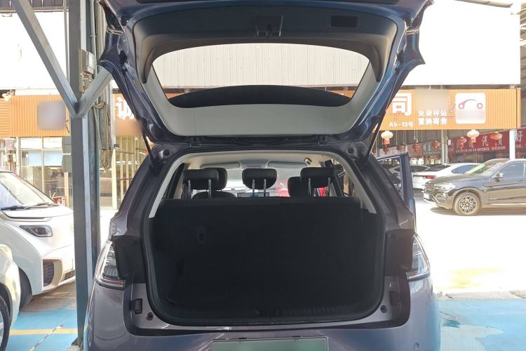 Used Baojun Cloud 2023 460 Pro Trunk