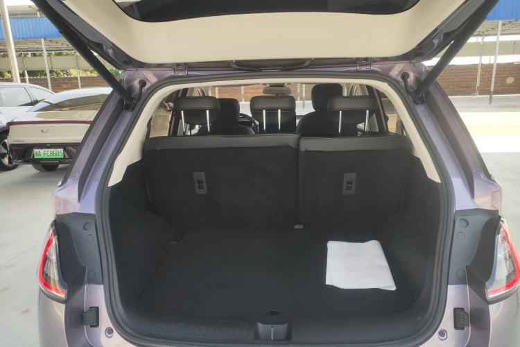 Used Baojun Cloud 2023 460 Max Trunk