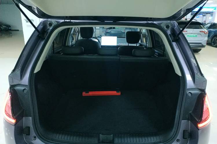 Used Baojun Cloud 2023 460 Pro Trunk