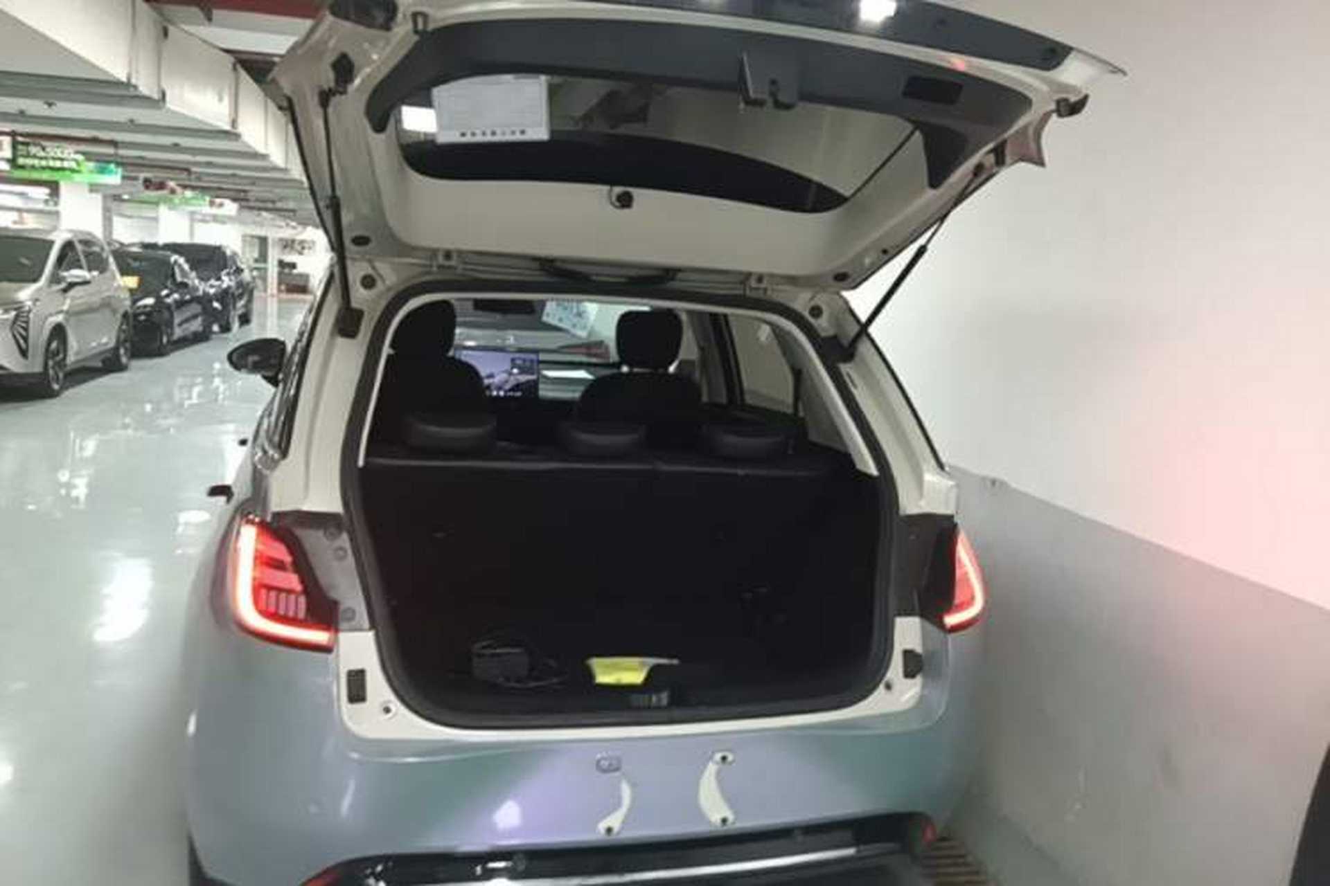 Used Baojun Cloud 2023 460 Pro Trunk