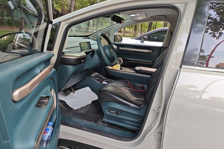 Used Baojun Cloud 2023 460 Pro Driver Seat