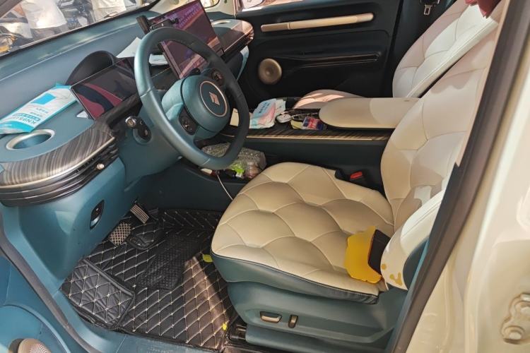 Used Baojun Cloud 2023 460 Pro Driver Seat