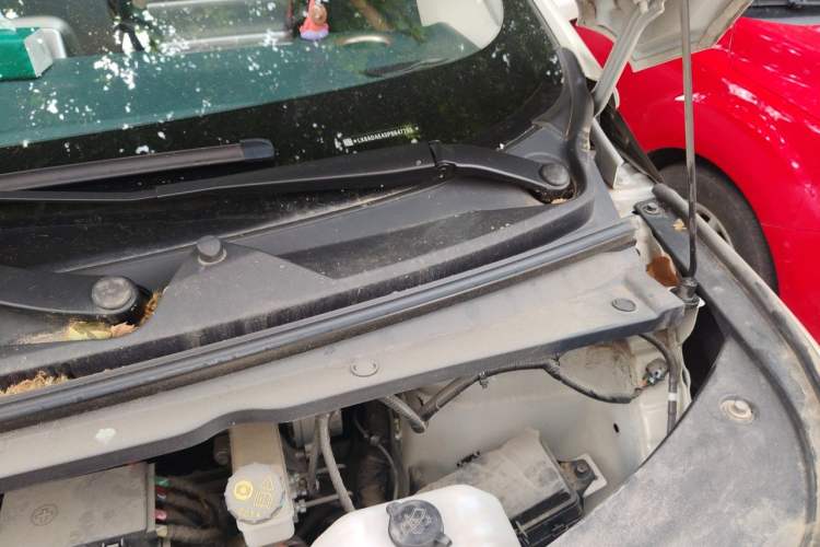 Used Baojun Cloud 2023 460 Pro Engine Bay Left