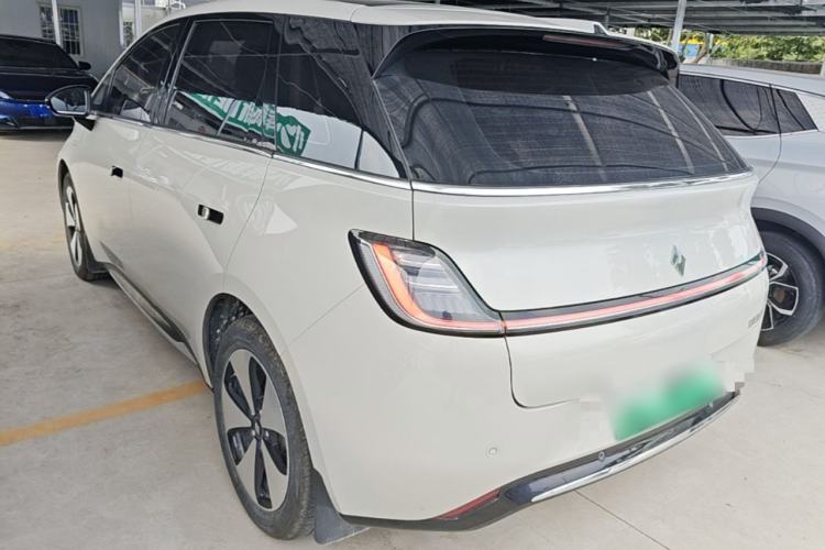 Used Baojun Cloud 2023 460 Max Exterior 2
