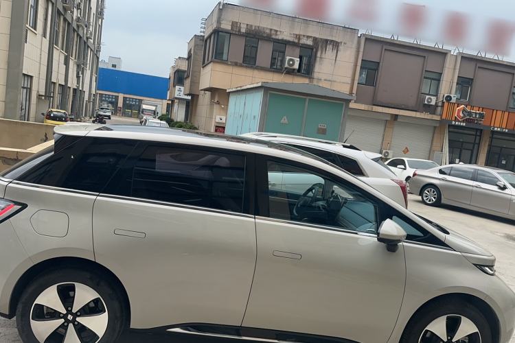 Used Baojun Cloud 2023 460 Max Exterior 3