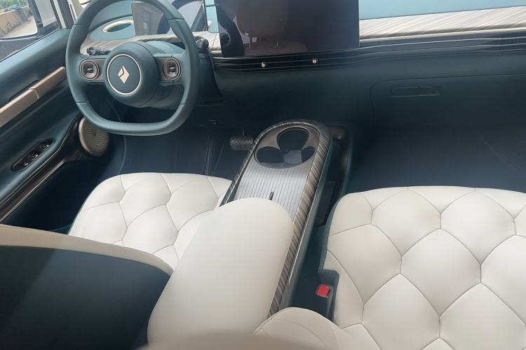 Used Baojun Cloud 2023 460 Max Interior 3