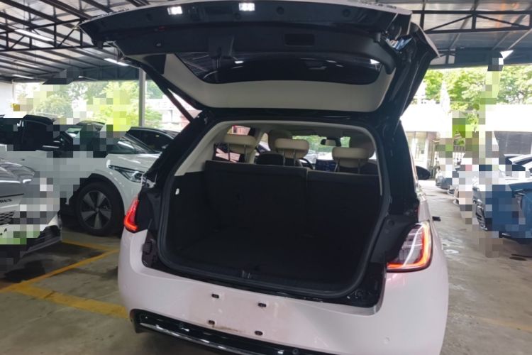 Used Baojun Cloud 2023 460 Max Trunk