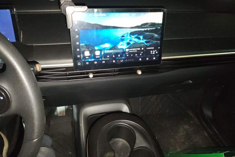Used Baojun Cloud 2023 460 Plus Operational Exclusive Edition Audio And AC Panel