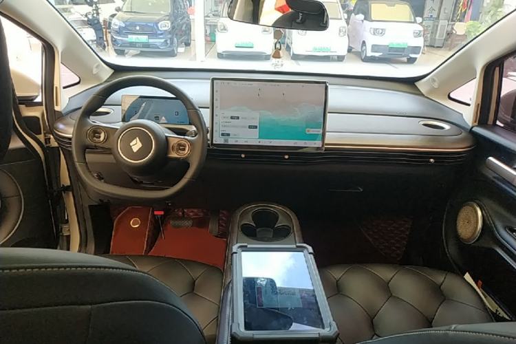 Used Baojun Cloud 2023 460 Max Center Console