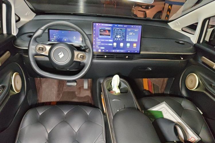 Used Baojun Cloud 2023 460 Max Center Console