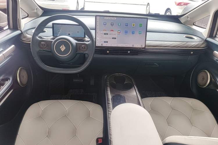 Used Baojun Cloud 2023 460 Max Lingxi Version Center Console