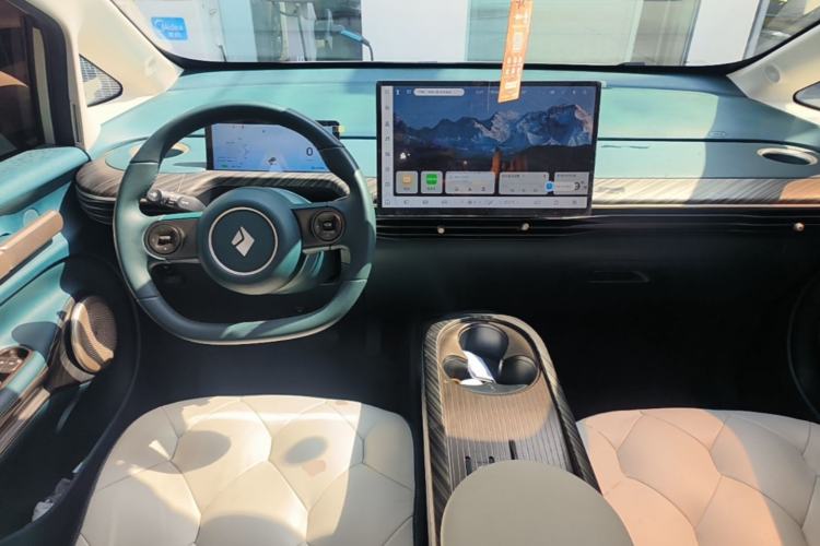 Used Baojun Cloud 2023 460 Max Center Console