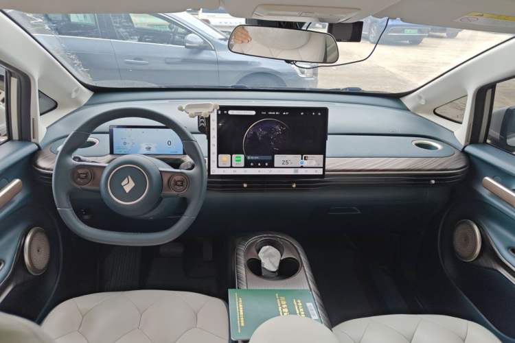 Used Baojun Cloud 2023 460 Max Center Console