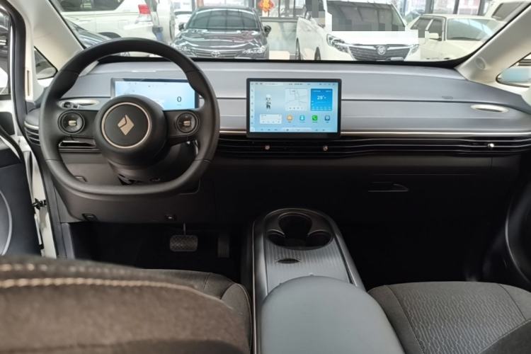 Used Baojun Cloud 2023 460 Plus Operational Exclusive Edition Center Console