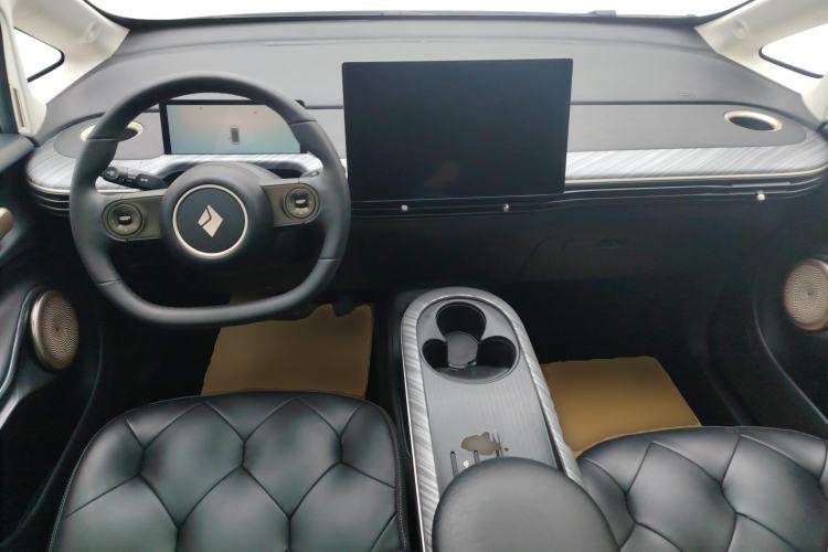 Used Baojun Cloud 2023 460 Max Center Console