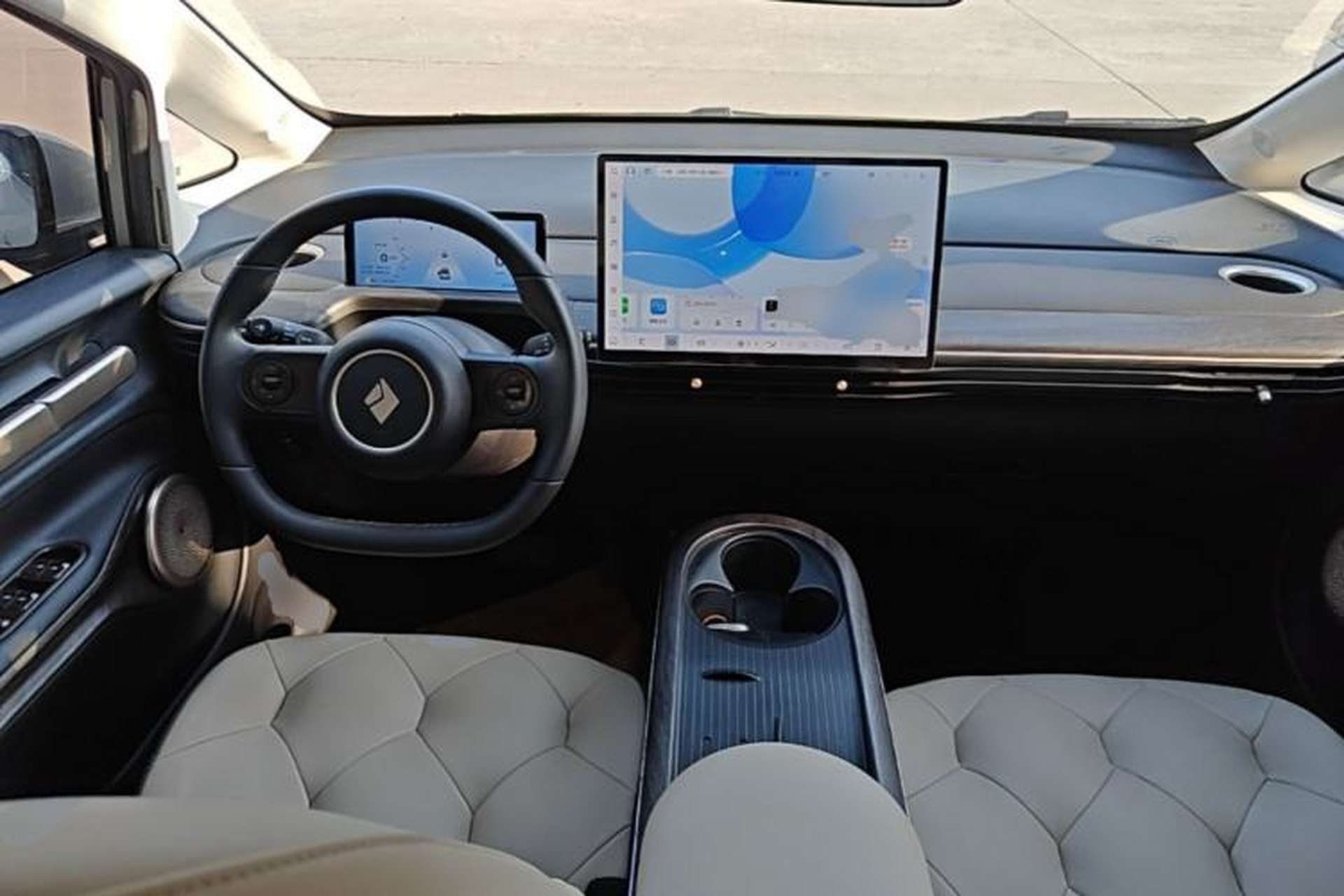 Used Baojun Cloud 2023 460 Max Lingxi Version Center Console