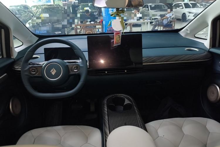 Used Baojun Cloud 2023 460 Pro Center Console