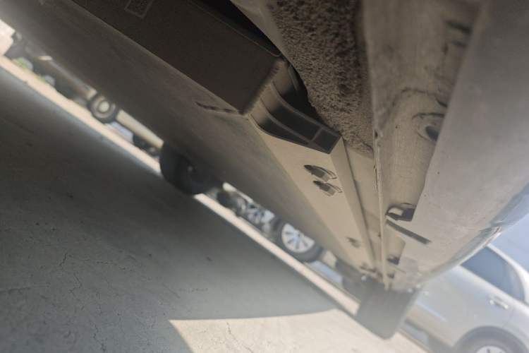 Used Baojun Cloud 2023 460 Pro Chassis Front Left