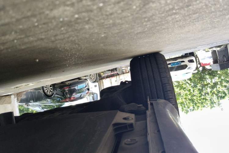 Used Baojun Cloud 2023 460 Max Chassis Front Right