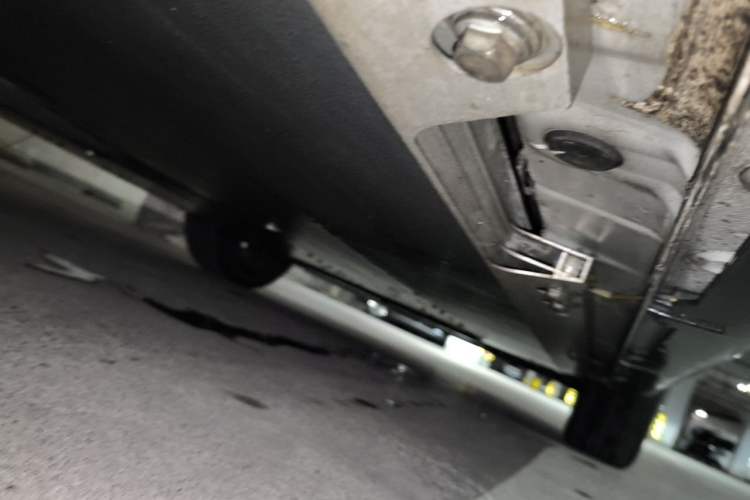 Used Baojun Cloud 2023 460 Max Lingxi Version Chassis Rear Right