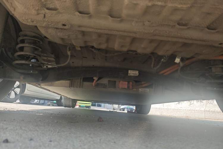 Used Baojun Cloud 2023 460 Pro Chassis Rear