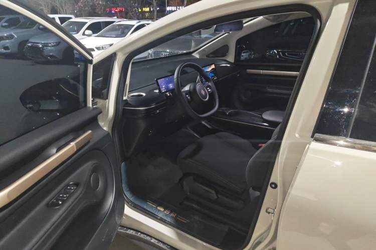 Used Baojun Cloud 2023 360 Plus Driver Seat