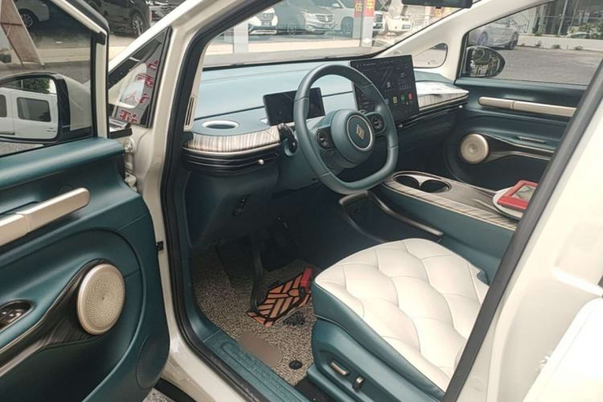 Used Baojun Cloud 2023 460 Pro Driver Seat