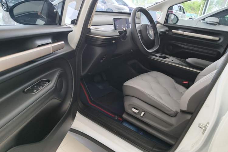 Used Baojun Cloud 2023 460 Plus Operational Exclusive Edition Driver Seat