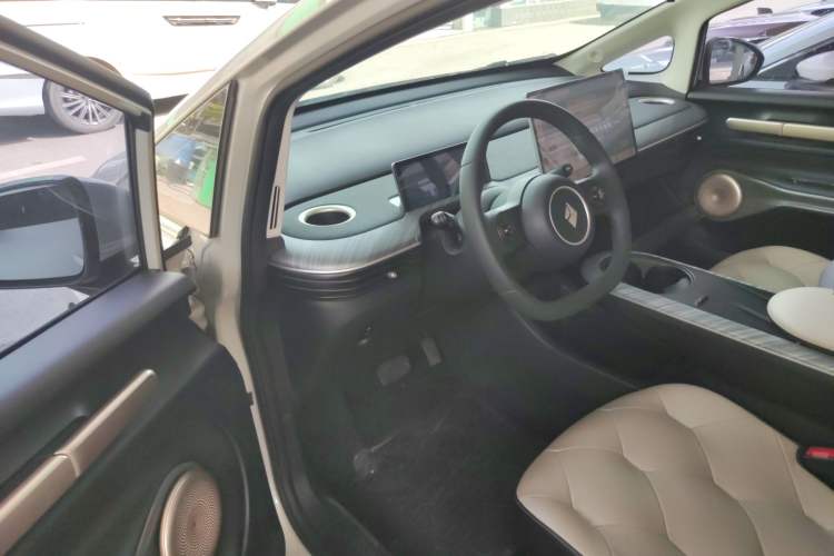 Used Baojun Cloud 2023 460 Pro Driver Seat