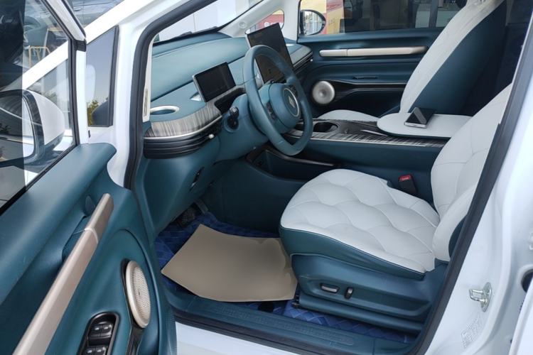 Used Baojun Cloud 2023 460 Pro Driver Seat