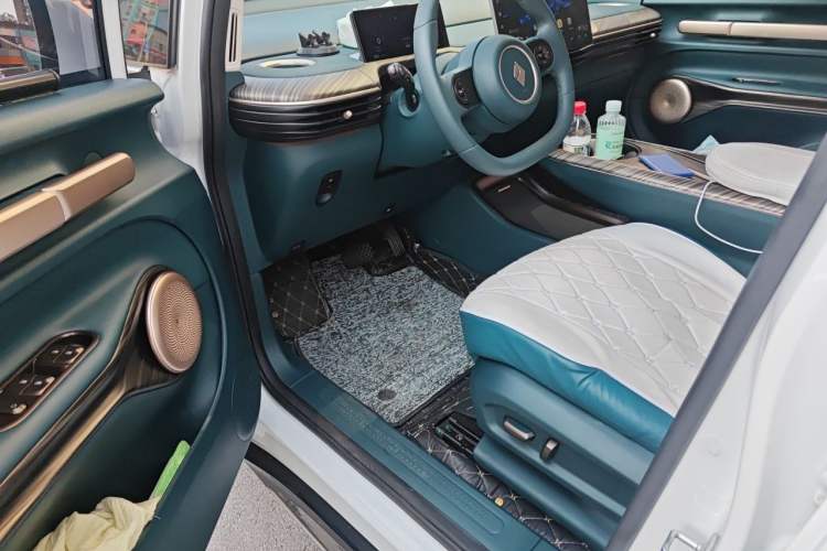 Used Baojun Cloud 2023 460 Max Driver Seat