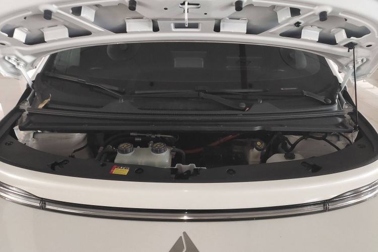 Used Baojun Cloud 2023 460 Plus Operational Exclusive Edition Engine Bay