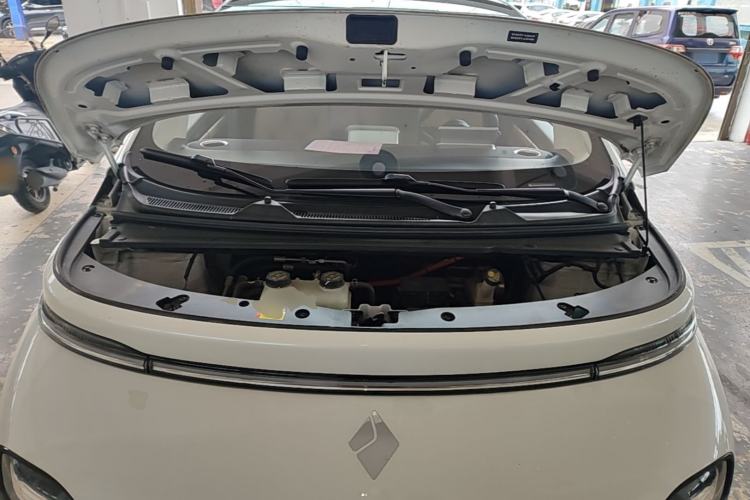 Used Baojun Cloud 2023 460 Max Lingxi Version Engine Bay