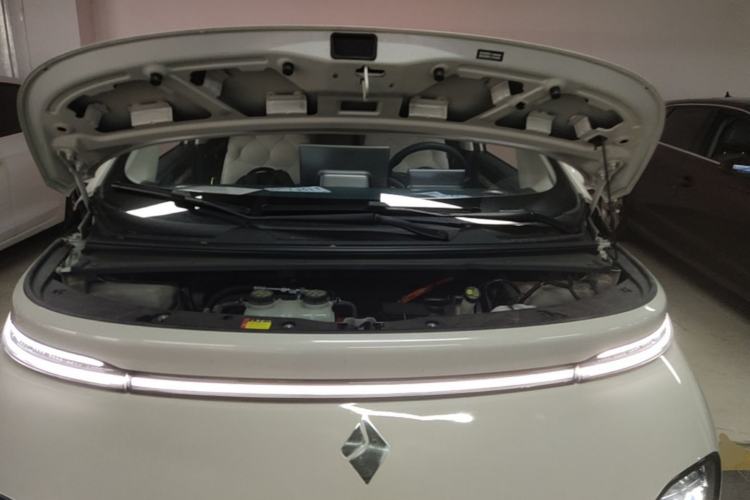 Used Baojun Cloud 2023 460 Pro Lingxi Version Engine Bay
