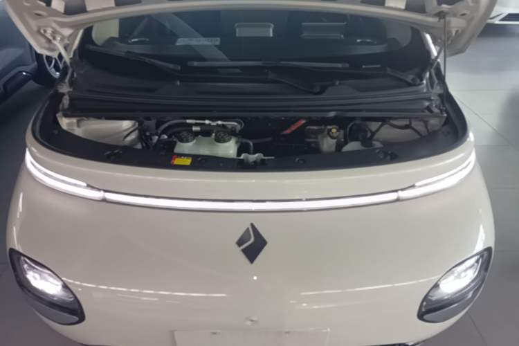 Used Baojun Cloud 2023 460 Max Engine Bay