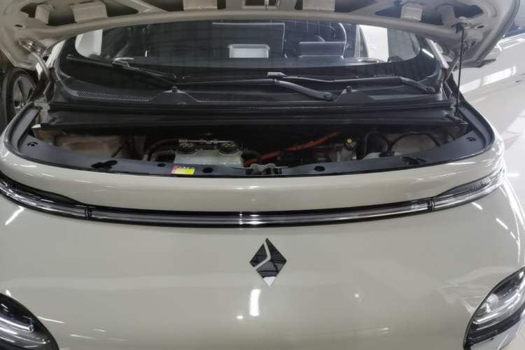 Used Baojun Cloud 2023 460 Max Engine Bay