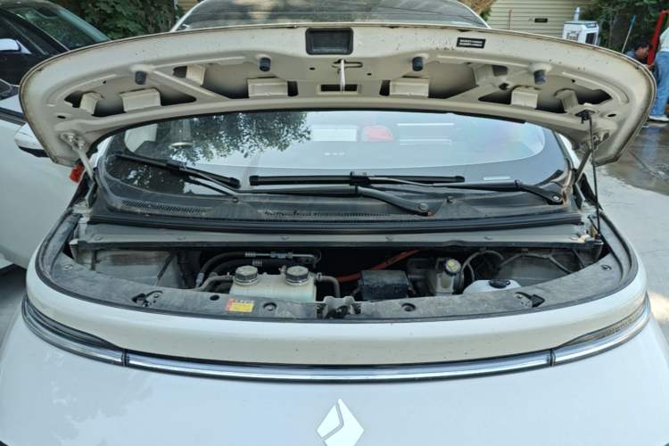 Used Baojun Cloud 2023 460 Max Engine Bay