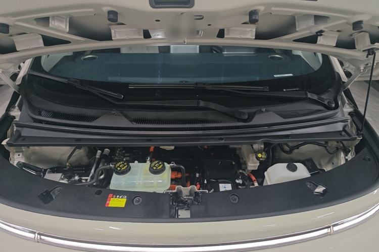 Used Baojun Cloud 2023 460 Max Engine Bay