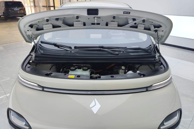 Used Baojun Cloud 2023 460 Pro Engine Bay