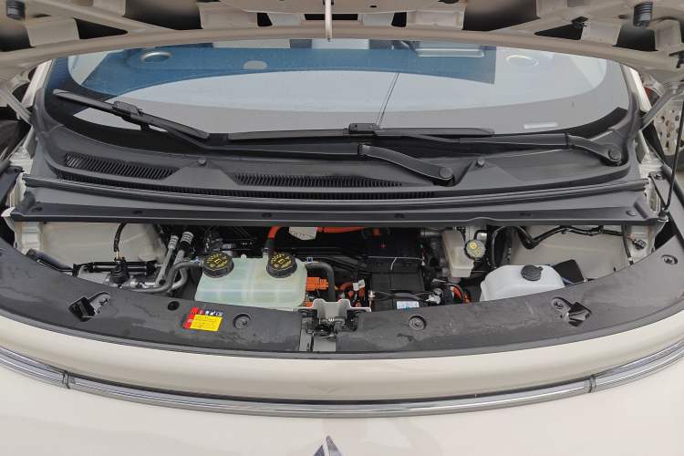 Used Baojun Cloud 2023 460 Max Lingxi Version Engine Bay