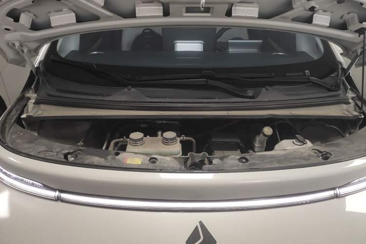 Used Baojun Cloud 2023 460 Max Engine Bay