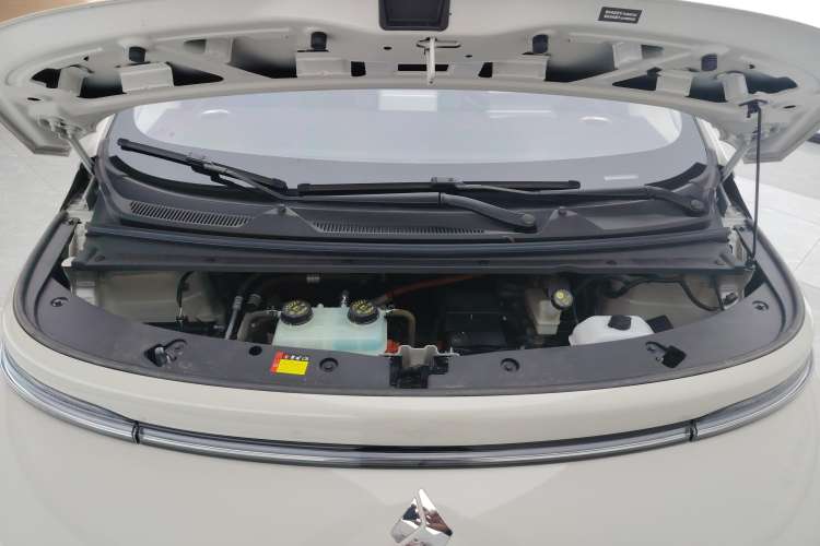 Used Baojun Cloud 2023 460 Max Engine Bay