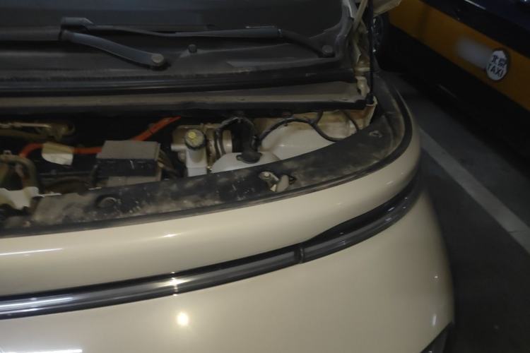Used Baojun Cloud 2023 460 Max Lingxi Version Engine Bay Left