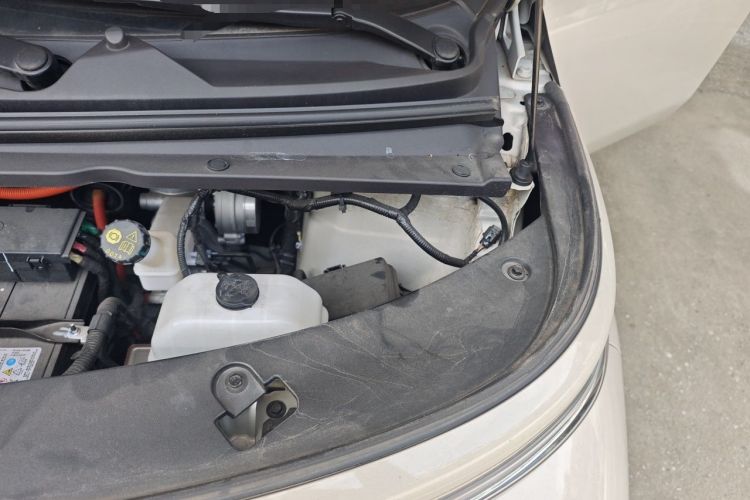 Used Baojun Cloud 2023 460 Max Lingxi Version Engine Bay Left