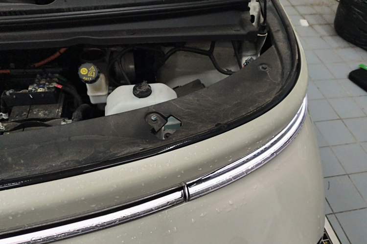 Used Baojun Cloud 2023 360 Pro Engine Bay Left